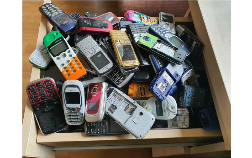 Češi obměňují své mobilní telefony každé 2 až 3 roky, recyklují ale jen třetinu starých přístrojů
