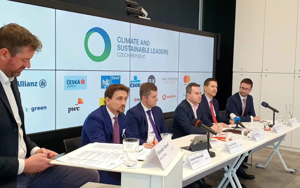 Startuje 3. ročník průzkumu Carbon Tracker. Výsledky ukážou pokroky klíčových ekonomických hráčů na českém trhu v uplynulých 12 měsících