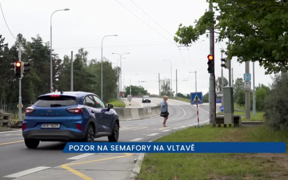 Probíhá oprava lávky na českobudějovickém sídlišti Vltava, pozor na provizorní přechod pro chodce