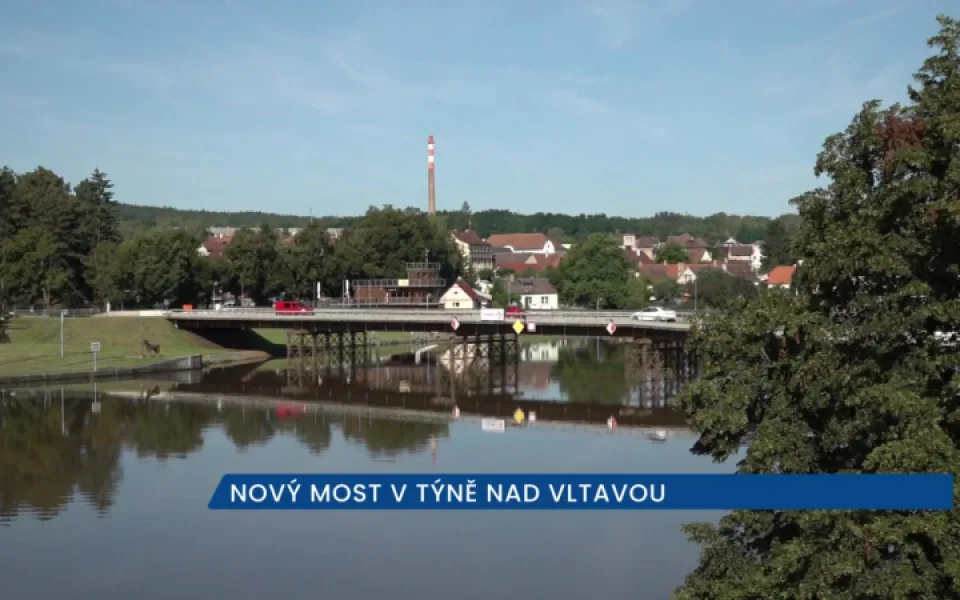 V Týně nad Vltavou skončily objížďky, po roce a půl se otevřel nový most