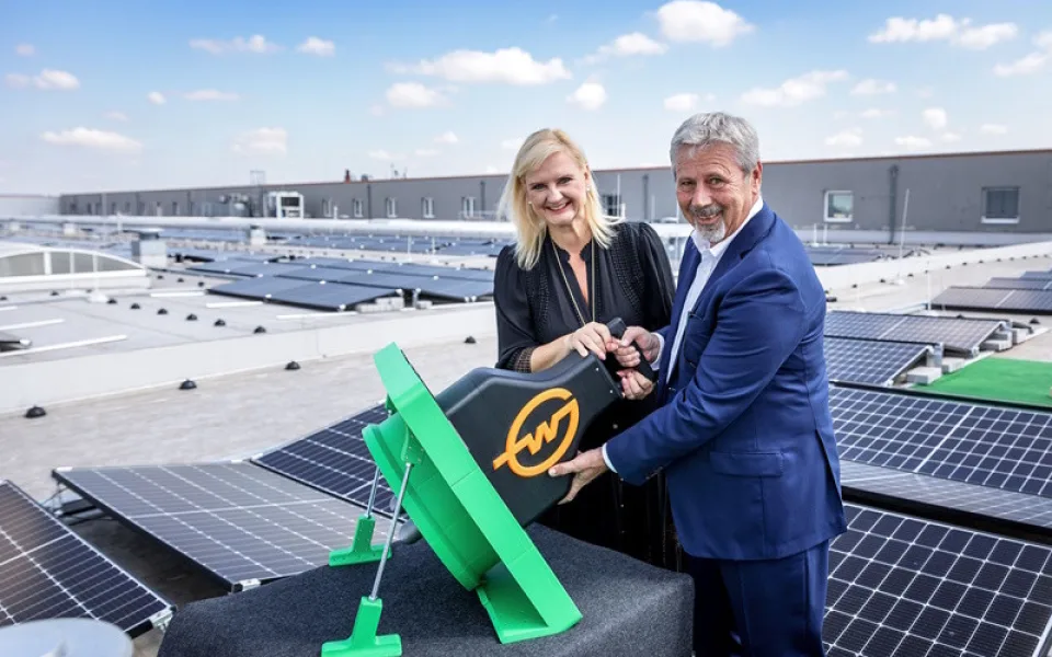 Gebrüder Weiss vyrábí v České republice vlastní solární energii