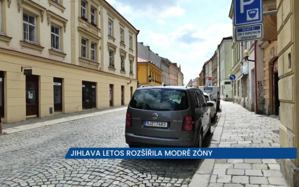 Jihlava rozšířila modré zóny, parkování ve městě by mělo být jednodušší a bezpečnější