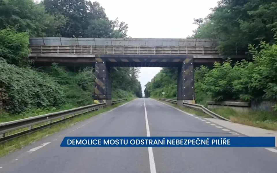 Demolice mostu odstraní od frekventované silnice mezi Ostravou a Hlučínem nebezpečné pilíře