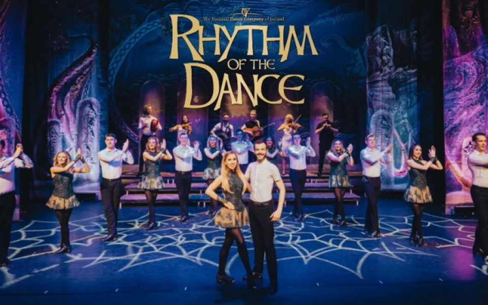 Rytmy Irska v říjnové show plné živé hudby, stepu a tance. RHYTHM OF THE DANCE – to nejlepší z Irska v Praze a Ostravě!