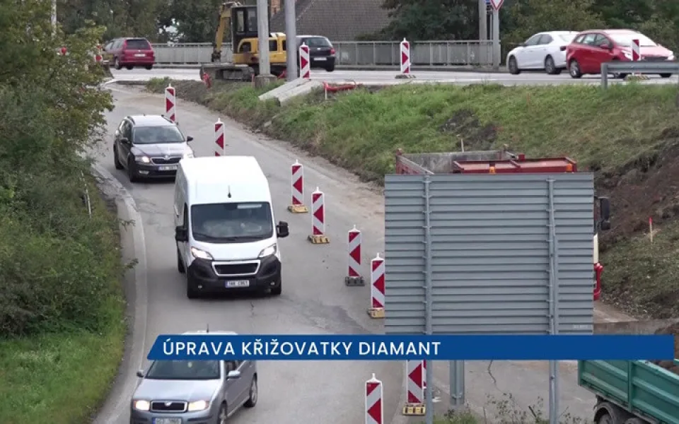 Vytížená křižovatka Diamant v Českých Budějovicích se rekonstruuje, na místě je částečná uzavírka
