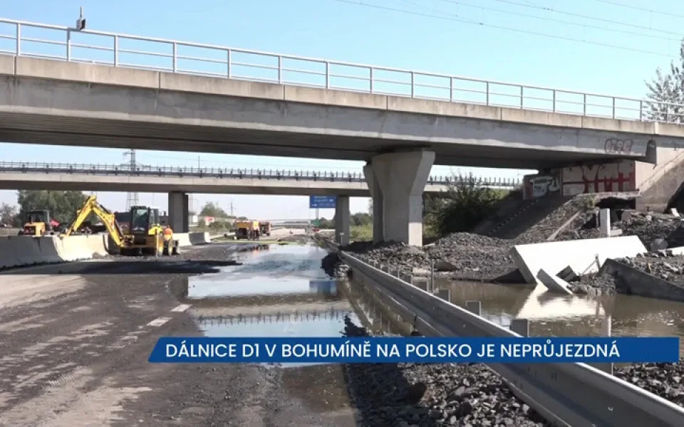 Dálnice D1 v Bohumíně u polských hranic je kvůli následkům povodní stále uzavřena