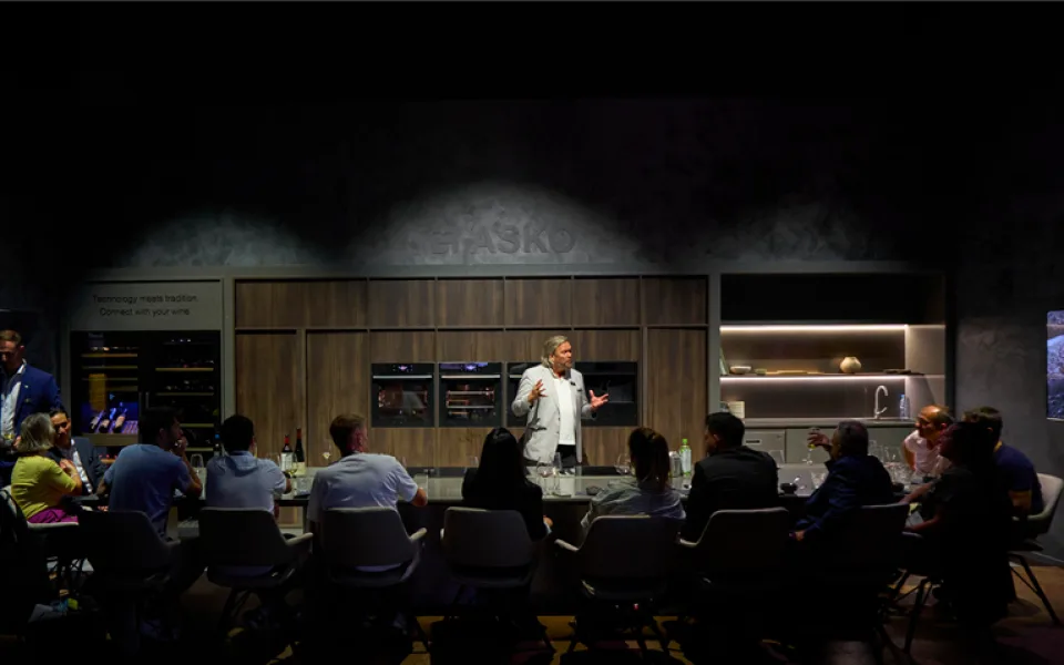 Skandinávská značka ASKO představila na veletrhu IFA inovativní spotřebiče pro udržitelnější chytré bydlení. Nabídla i gastronomické zážitky s hvězdnými šéfkuchaři