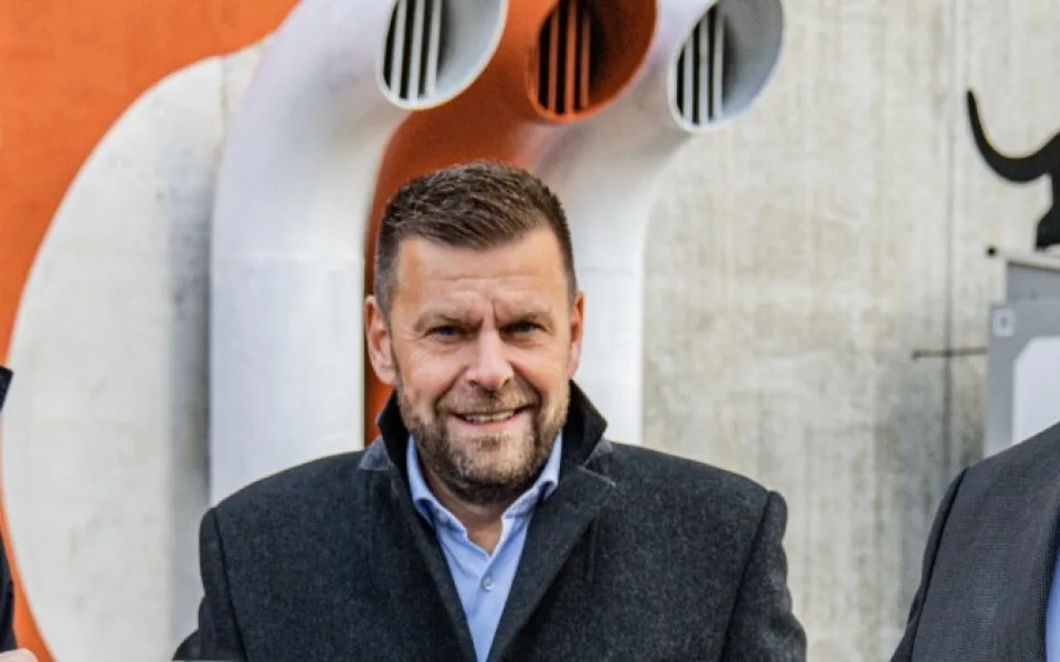 Ředitel dopravního podniku Witowski není obviněn, výroky Hřiba považuje za zbytečné