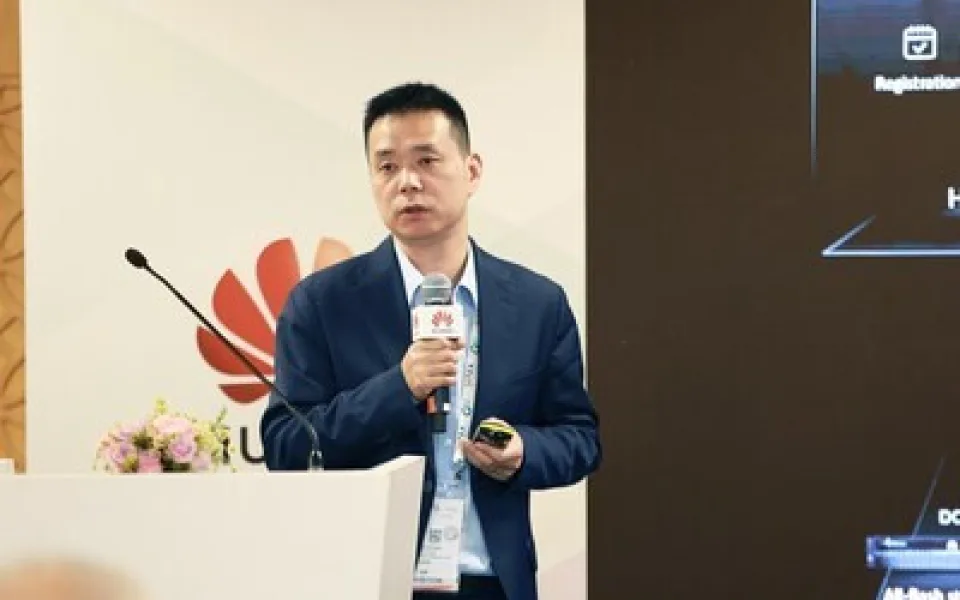 Huawei představuje nové produkty a řešení pro komerční trh a ve spolupráci s partnery akceleruje digitální inteligenci pro malé a střední podniky