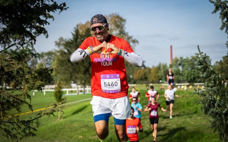 Běžeckou radost i velké drama přinesl vyprodaný závod ČEZ RunTour