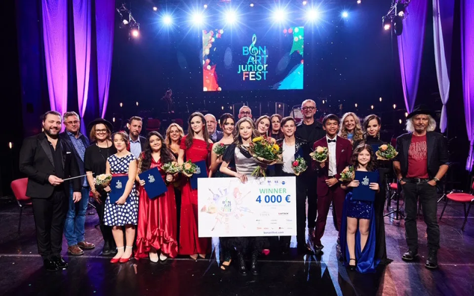 Finále Bon Art Junior Fest: Hybernia ožila mladými talenty a světovou atmosférou