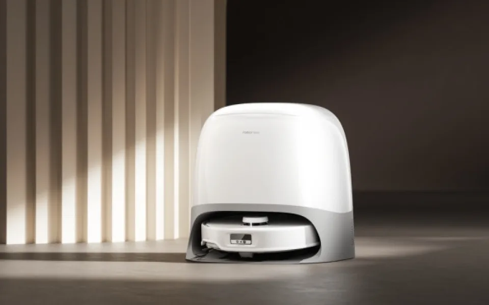 Roborock Qrevo Curv: Nový elegantní robotický vysavač s mopem