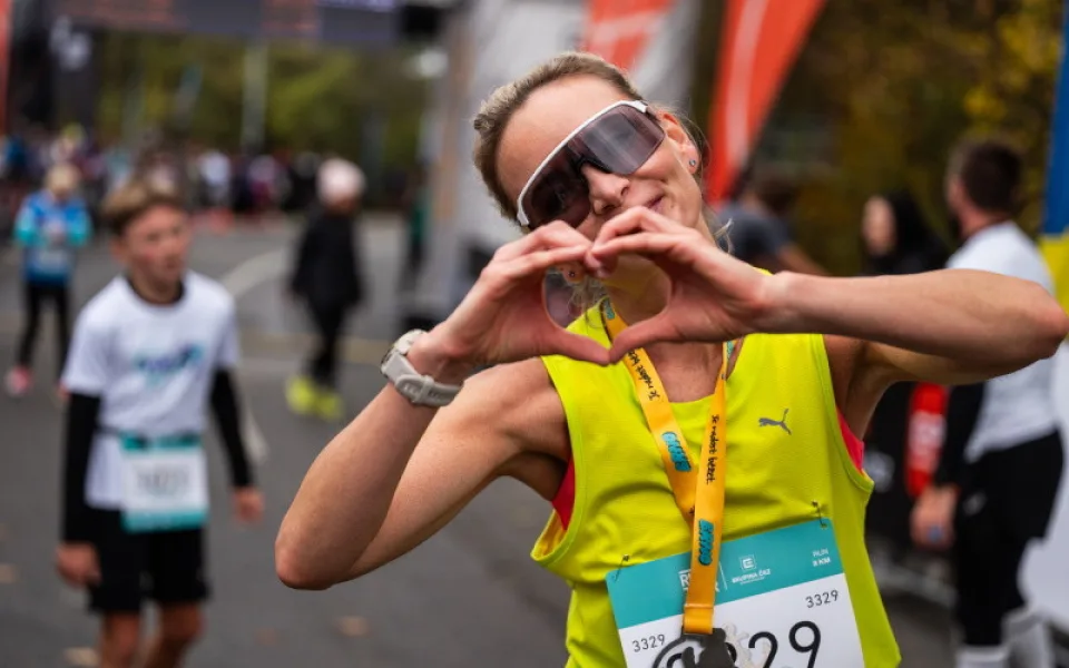 ČEZ RunTour je v cíli, nádhernou tečku za sezonou udělal vyprodaný závod u Brněnské přehrady