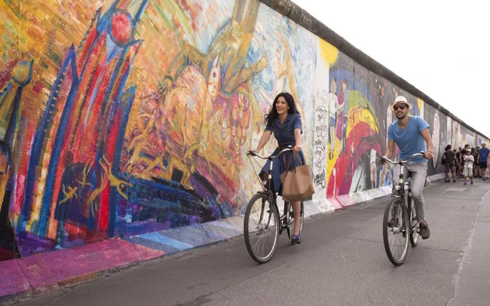 Berlín si připomene 35 let od pádu Zdi