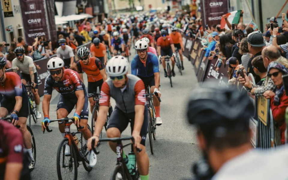 Seriál Road Classics otevírá registrace na ročník 2025. Cyklisté si užijí osvědčené monumenty ve vylepšené podobě
