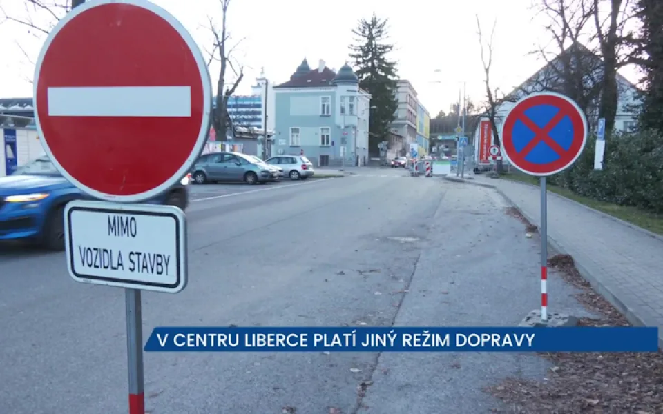 Výstavba náplavky změnila režim dopravy v centru Liberce