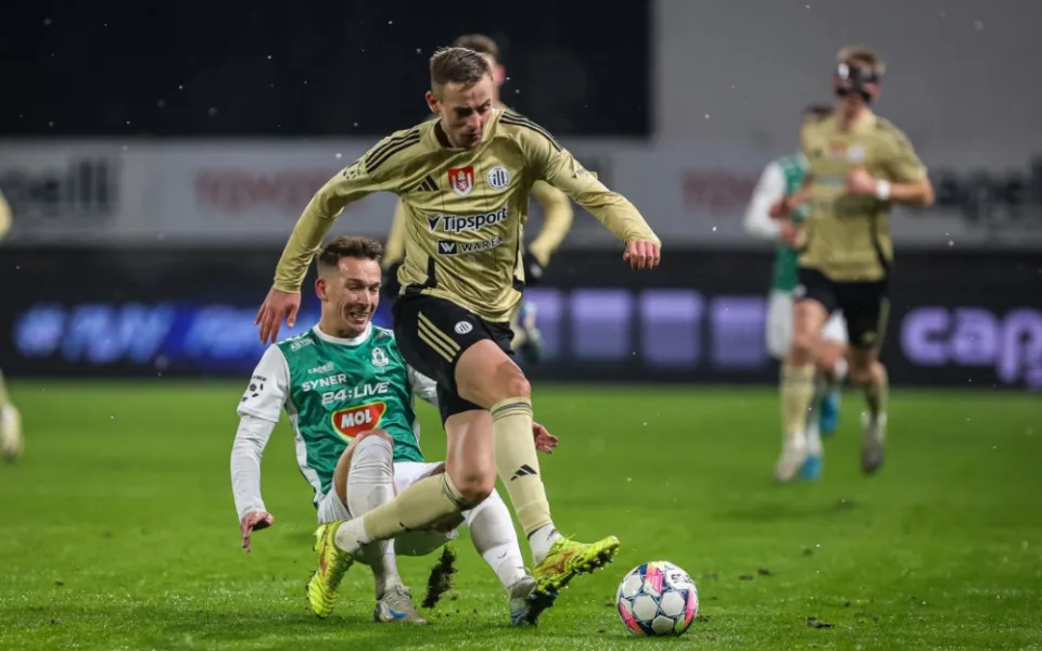 Jablonec rozdrtil České Budějovice 5:0, Chramosta je dva góly od stovky