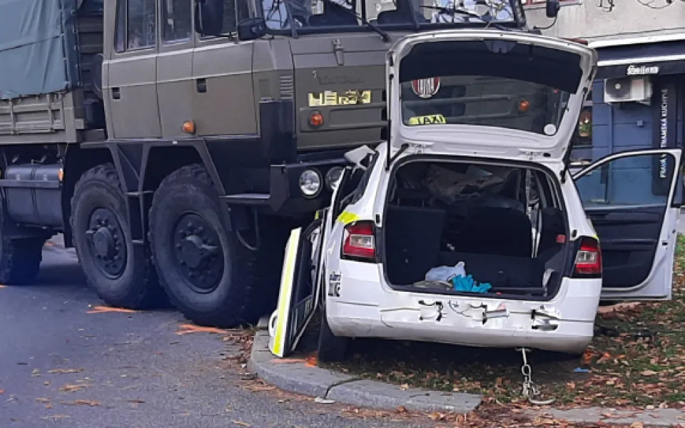 Tragickou dopravní nehodu u bazénu z října se stále nepodařilo objasnit, policie hledá další svědky události
