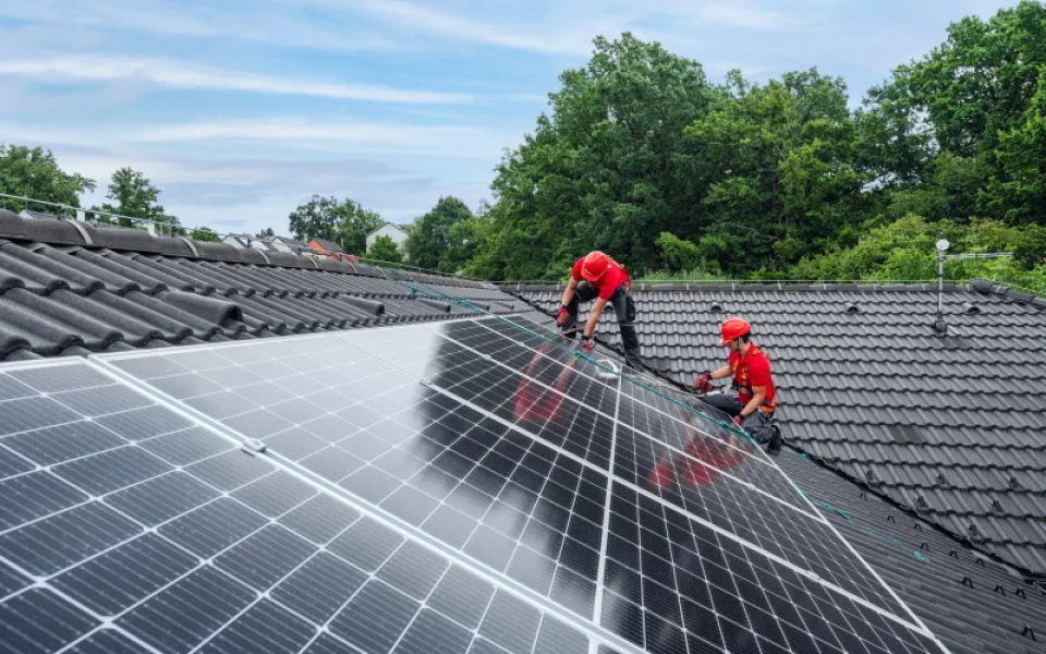 Poslední šance na dotaci pro fotovoltaiku v plné výši až 186.000 korun. Od února se podpora sníží