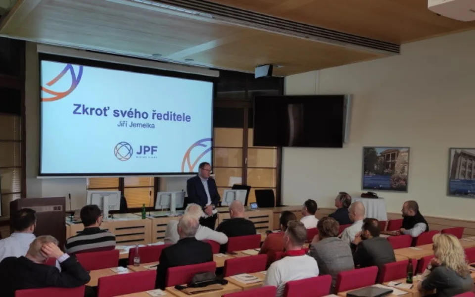 Společnost JPF Czech získala certifikát TOP Stabilní firma by CREDIT PASSPORT®