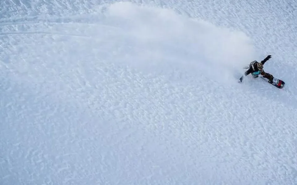 Snowboardel.cz – Připravte se na konec zimy i začátek letní sezóny 2025