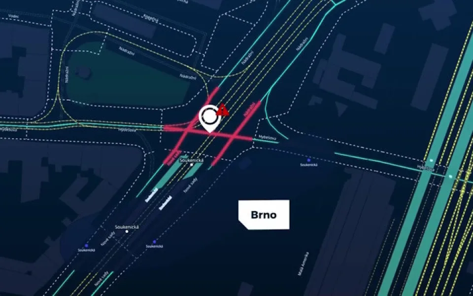 Vytížená křižovatka v centru Brna na Nových sadech je nehodovým místem