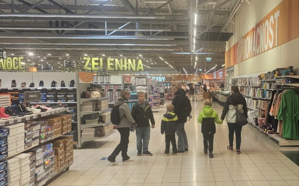 První obchodní řetězec v ČR vylepší nákupní prostředí pro lidi, a hlavně děti, s poruchou autistického spektra. Globus zavádí Modré hodiny