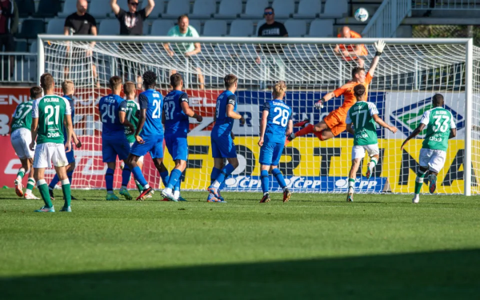 Derby. Velký zápas, kterému chybí jedna věc - plný stadion