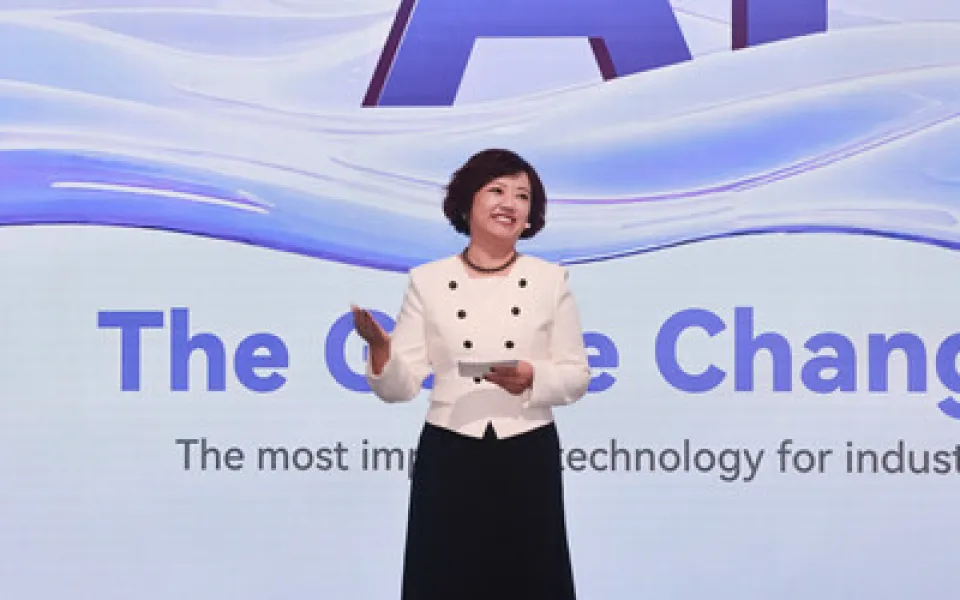 Akcelerací AI-Native k novým úspěchům: Společnost Huawei Cloud představila na MWC 2025 nové cloudové služby a řešení