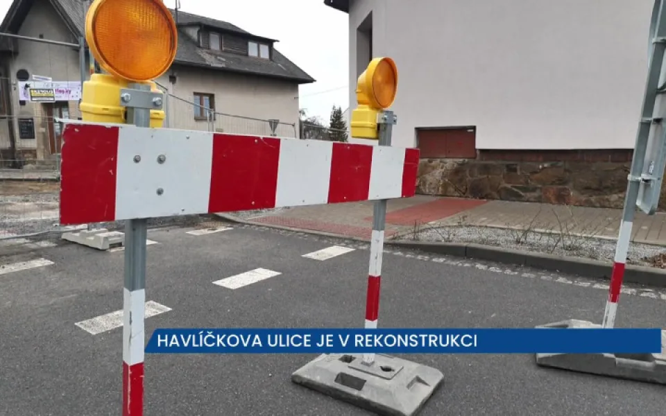 Havlíčkova ulice v Havlíčkově Brodě je v rekonstrukci, řidiči neprojedou