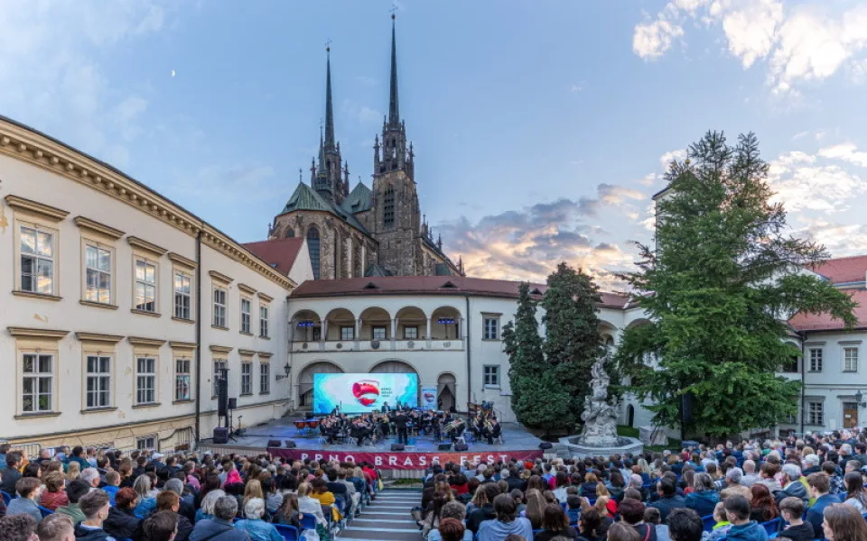 Žestě v hlavní roli: Brno Brass Fest rozezní Biskupák, Špilberk, vozovnu i parník!