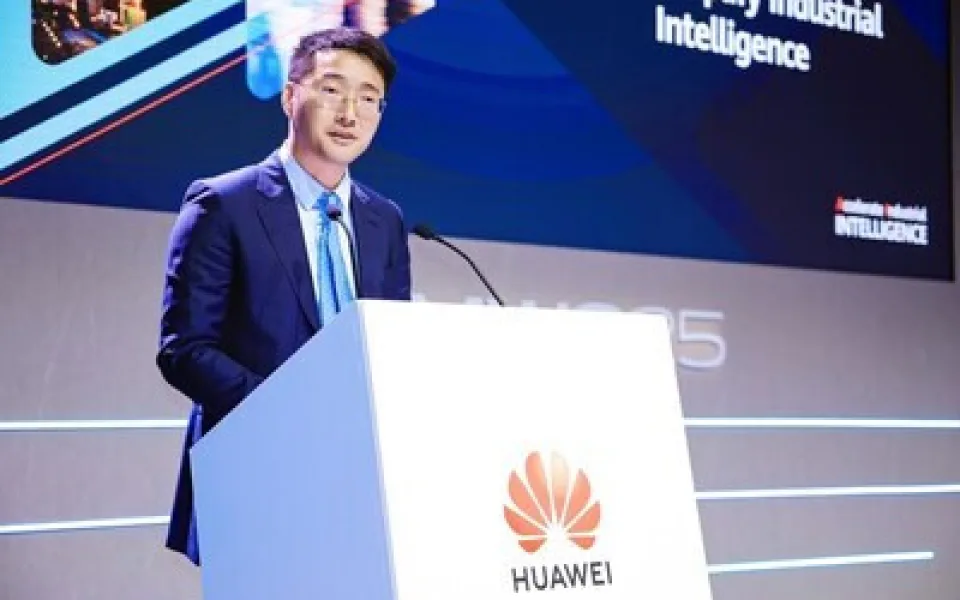 Společnost Huawei kompletně modernizuje svá čtyři hlavní inteligentní síťová řešení Xinghe pro vybudování vysoce kvalitních sítí na bázi Al