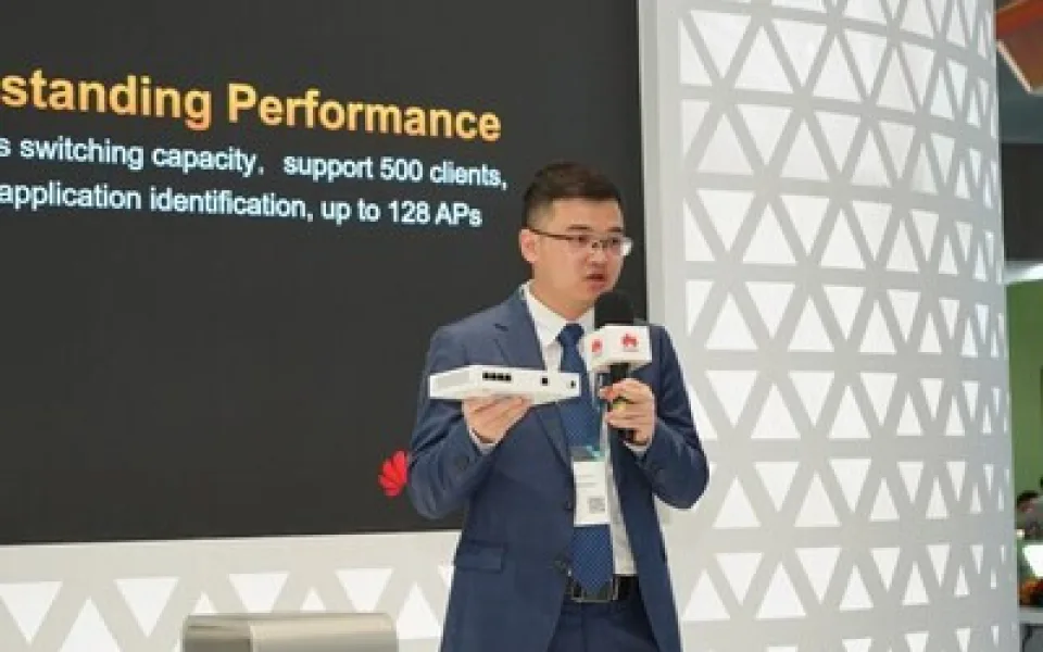 HUAWEI eKit představuje více než 20 supermoderních produktů pro inteligentní transformaci MSP
