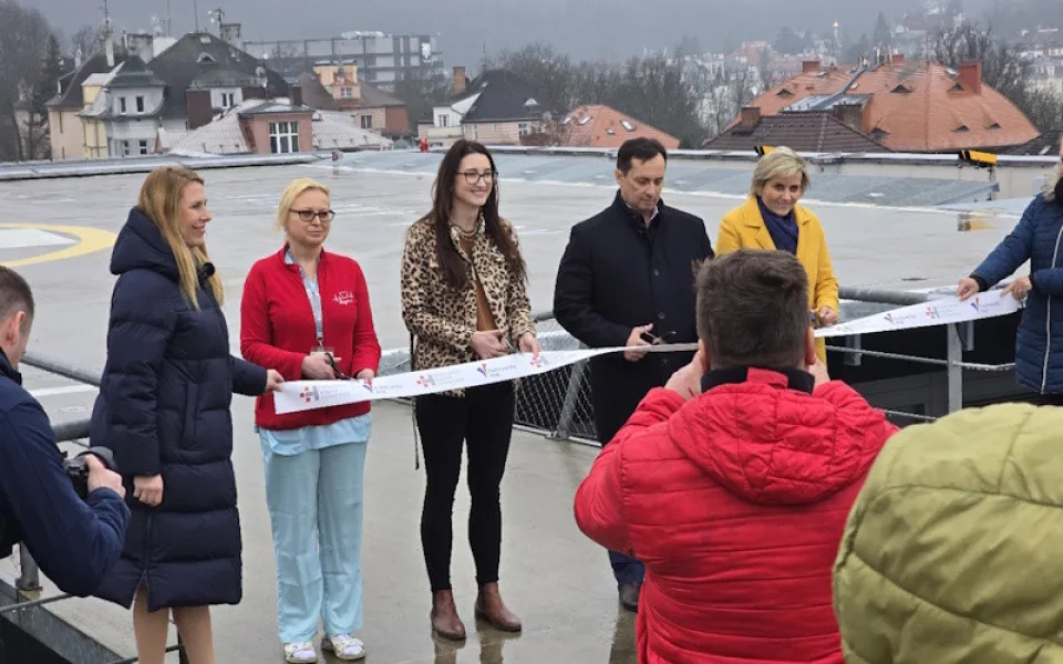 Karlovy Vary mají první heliport v ČR s automatickým hasicím systémem. Projekt realizovala společnost Adifex