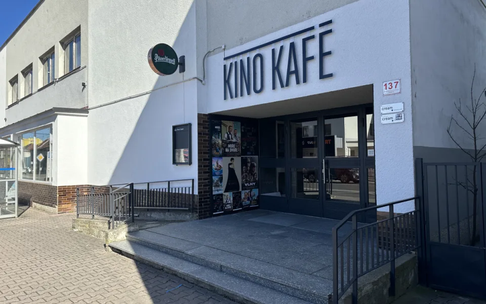 Třetí nejmenší kino v republice rozšířilo budějovickou kulturní nabídku, sídlí na Lidické a má 41 sedadel