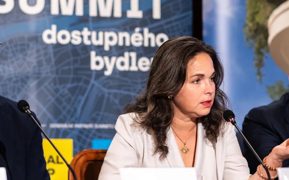 Živě: Summit dostupného bydlení