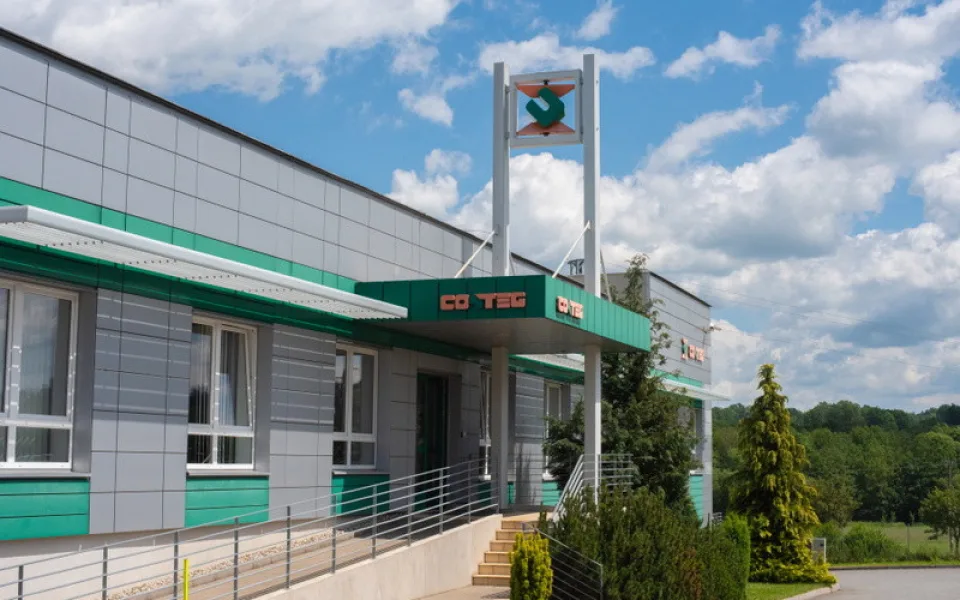 CONTEG je opravdu zelený. Důvěřuje i solární energii
