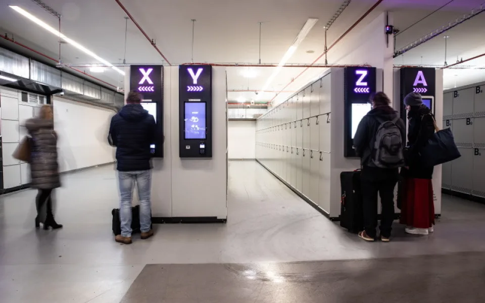 Technologie chytrým úschovnám svědčí. Pomáhají s bezpečností i jazyky