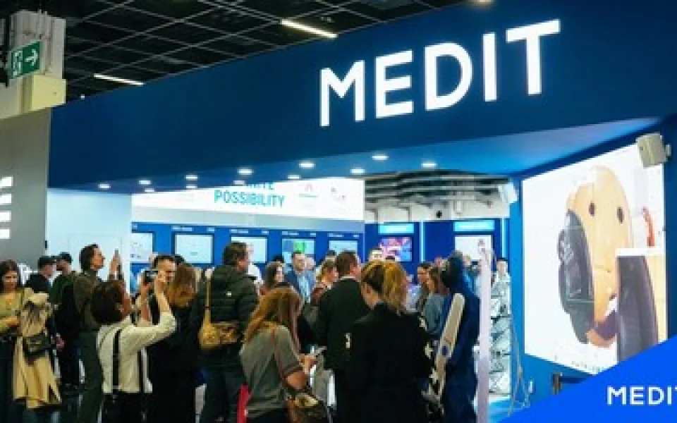 Potvrzení vedoucího postavení: silná přítomnost společnosti Medit na výstavě IDS 2025