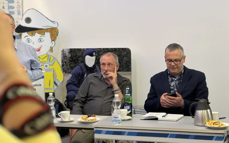 Autoři knihy Václav Hýsek a Pavel Pechoušek.