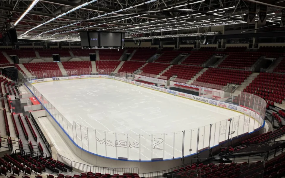 Mattoni Arena má kluziště menší o dva metry, hokej bude atraktivnější než dosud. Foto: Se svolením HC Energie Karlovy Vary