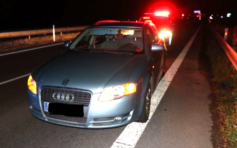 Podivné okolnosti zběsilé honičky na dálnici D5. Audi ujíždělo před policií rychlostí 230 km/h