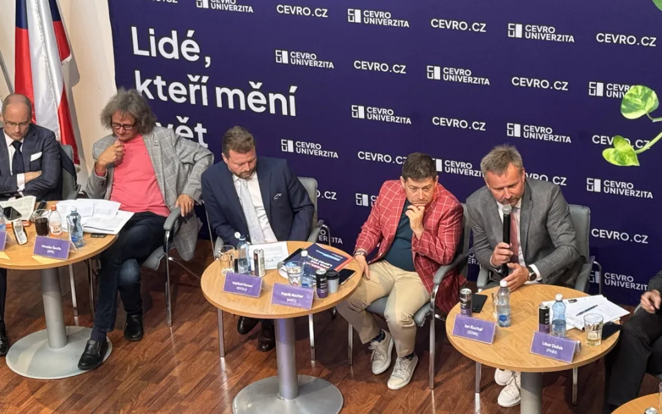 Rozhodne volby peněženka? CEVRO Univerzita hostila velkou předvolební ekonomickou debatu