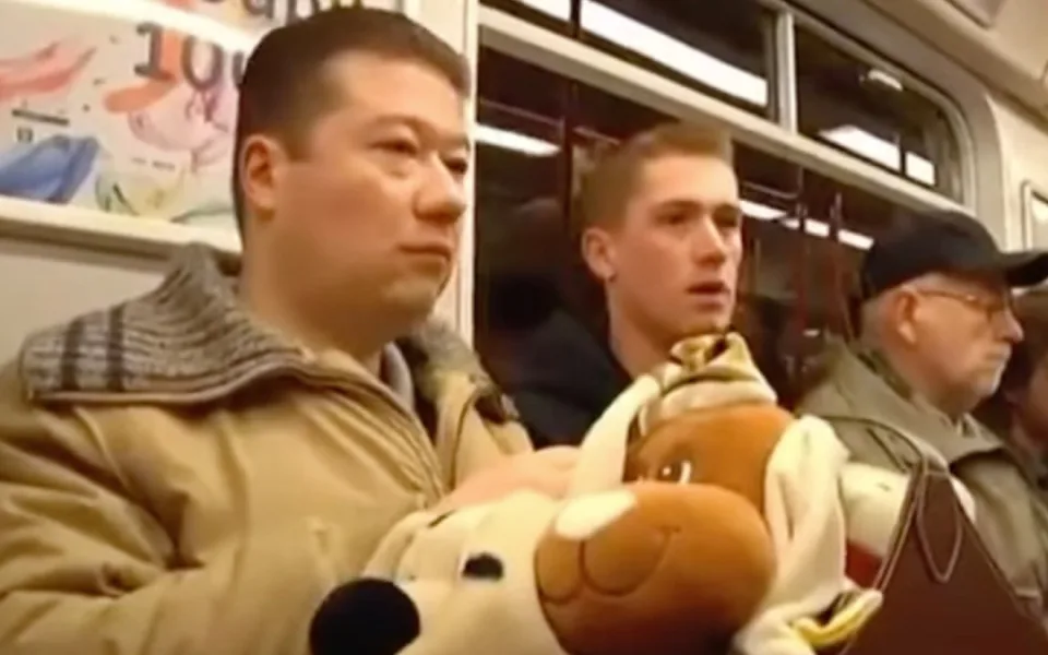 Sterzik a jurty, Okamura s plyšáky. Kteří politici se objevili v pořadu Den D?