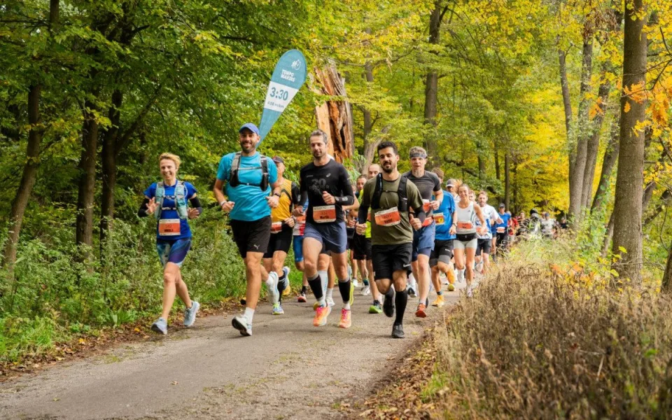 Na třeboňském půlmaratonu zkolaboval závodník, život mu zachránili soupeři