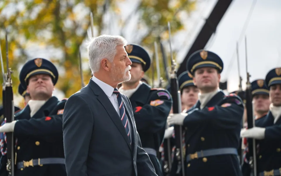 Politici si na Vítkově připomněli vznik státu, pietu doprovodil přelet letounů
