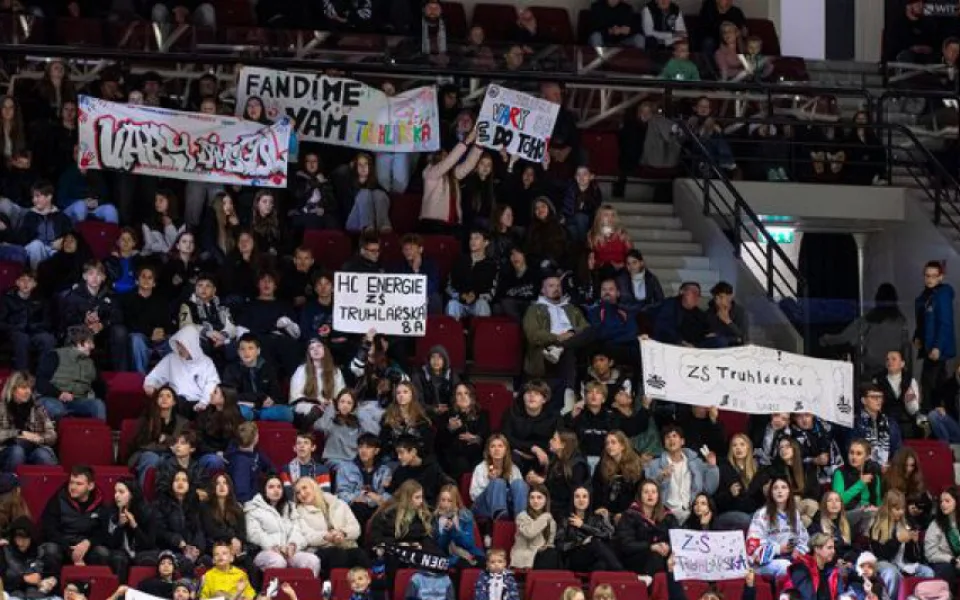 Energie se utká s Třincem v poledne. Bude to utkání jen pro karlovarské školáky. Foto: Se svolením HC Energie Karlovy Vary