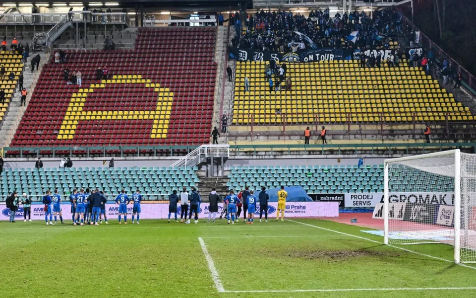Fanoušci Slovanu se chystají na Letnou. Zaplní tři autobusy, vyprodali první sektor