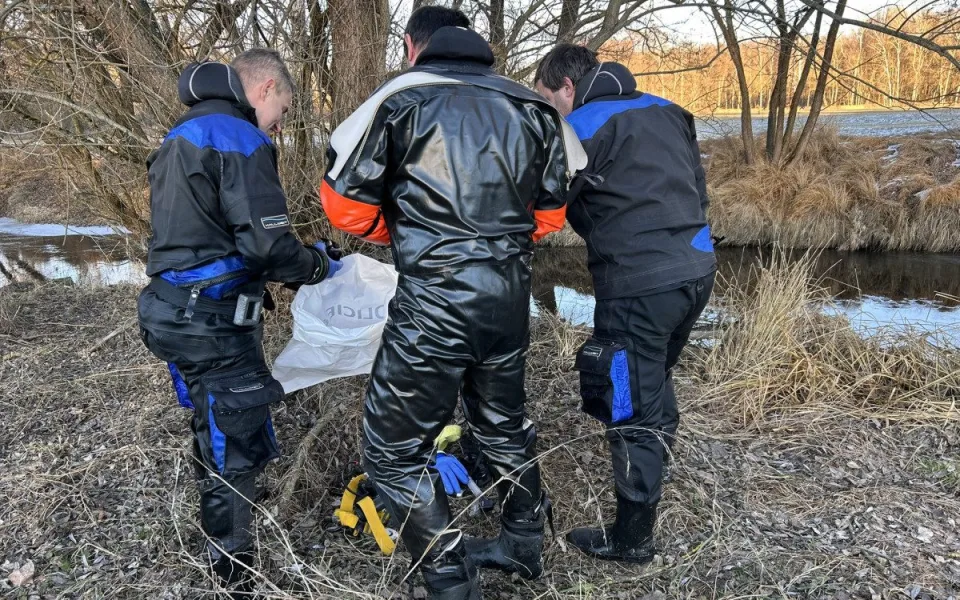 Vražda na Strakonicku. Část těla našla policie v řece