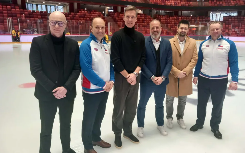 FOTO: Berdych přivezl Davis Cup do Horácké arény v Jihlavě. Tenisový svátek se blíží